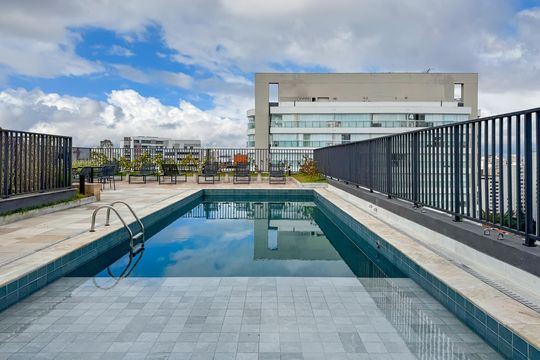 Piscina de apartamento à venda com 2 quartos, 69m² em Vila Mariana, São Paulo