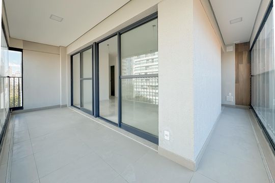 Varanda de apartamento à venda com 2 quartos, 69m² em Vila Mariana, São Paulo