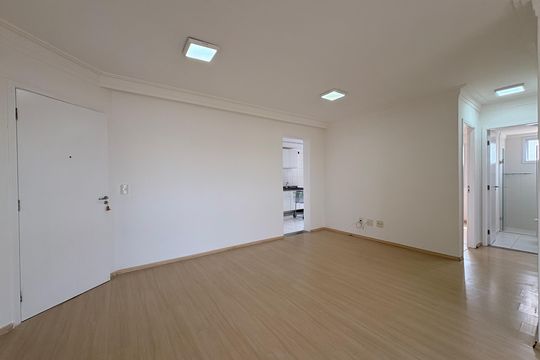 Sala de apartamento para alugar com 2 quartos, 75m² em Vila Camilópolis, Santo André