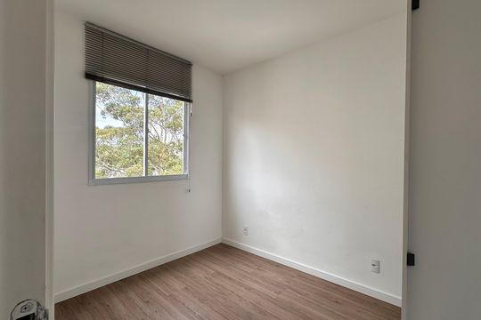 Quarto 2 de apartamento para alugar com 2 quartos, 36m² em Jardim Regina, São Paulo