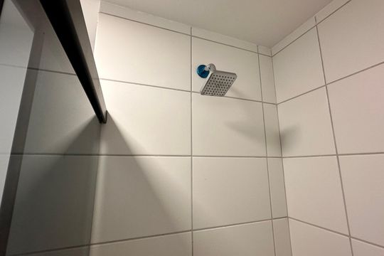 Banheiro de apartamento para alugar com 2 quartos, 36m² em Jardim Regina, São Paulo