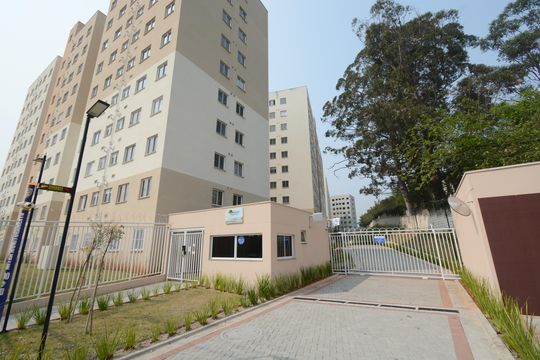 Fachada  de apartamento para alugar com 2 quartos, 36m² em Jardim Regina, São Paulo