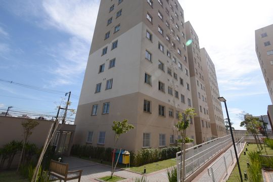 Fachada do bloco de apartamento para alugar com 2 quartos, 36m² em Jardim Regina, São Paulo