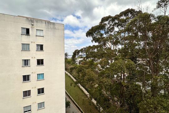 Vista Quarto 2 de apartamento para alugar com 2 quartos, 36m² em Jardim Regina, São Paulo