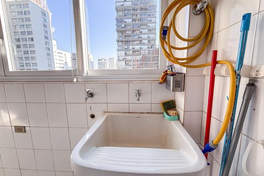 Área de Serviço de apartamento à venda com 3 quartos, 130m² em Cerqueira César, São Paulo