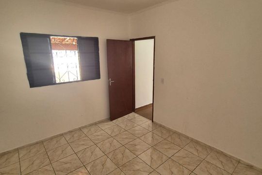 Casa à venda com 3 quartos, 100m² em Centro, Diadema