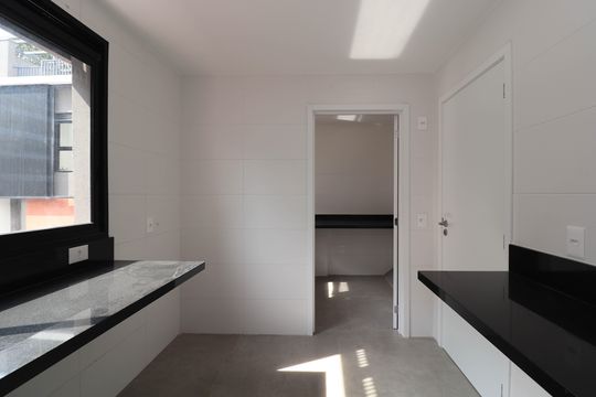 Cozinha de casa de condomínio à venda com 3 quartos, 276m² em Vila Madalena, São Paulo
