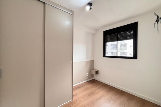Quarto de apartamento à venda com 1 quarto, 28m² em Moema, São Paulo