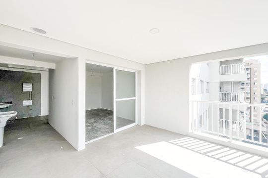 Sacada de apartamento à venda com 2 quartos, 70m² em Parque Sao Domingos, São Paulo