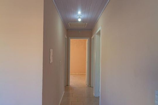 Corredor de casa à venda com 3 quartos, 86m² em Harmonia, Canoas