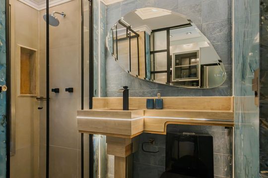 Banheiro de kitnet/studio à venda com 1 quarto, 22m² em Pinheiros, São Paulo