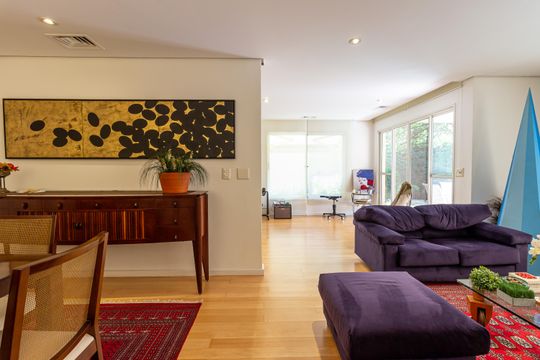 Sala de casa de condomínio à venda com 5 quartos, 400m² em Santo Amaro, São Paulo