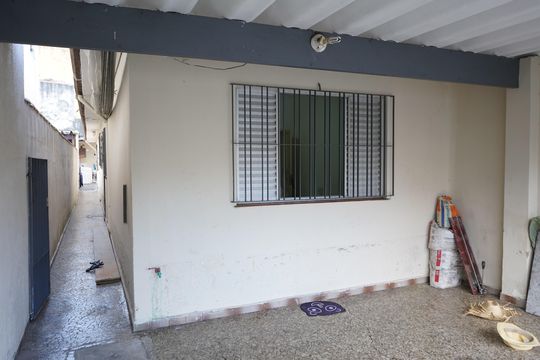 Área Externa de casa à venda com 2 quartos, 150m² em Vila Libanesa, São Paulo