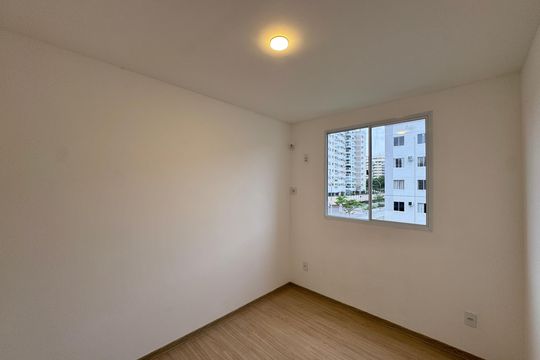 Quarto 2 de apartamento à venda com 2 quartos, 43m² em Recreio dos Bandeirantes, Rio de Janeiro