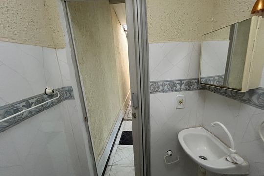Banheiro Social 2 de casa para alugar com 3 quartos, 200m² em Vila Valqueire, Rio de Janeiro