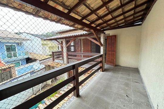 Varanda dos Quartos 1 e 2 de casa para alugar com 3 quartos, 200m² em Vila Valqueire, Rio de Janeiro
