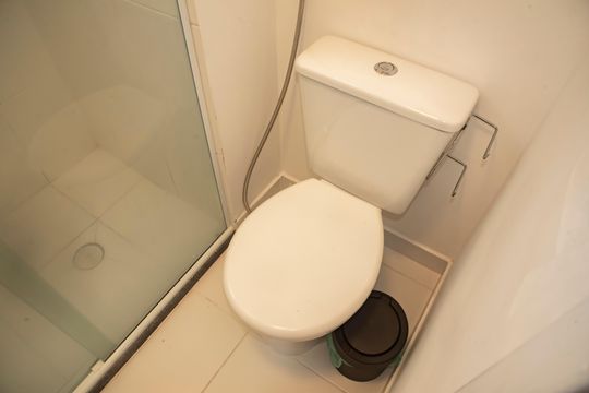 Banheiro de kitnet/studio à venda com 1 quarto, 31m² em Mirandópolis, São Paulo