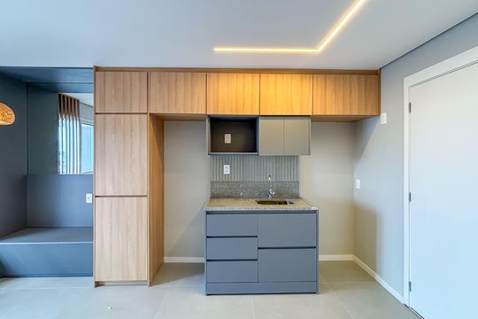 Cozinha de apartamento para alugar com 2 quartos, 42m² em Água Branca, São Paulo