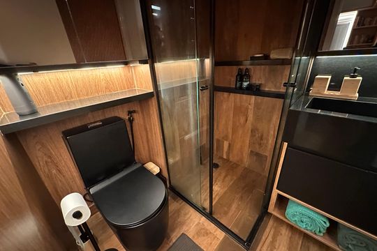 Banheiro de apartamento à venda com 2 quartos, 52m² em Alphaville Empresarial, Barueri