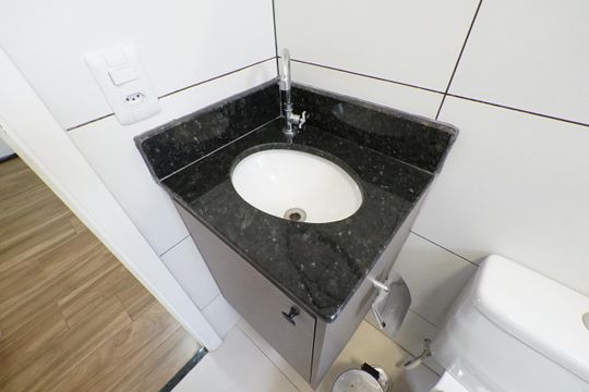 Banheiro de kitnet/studio para alugar com 1 quarto, 34m² em Vila Mariana, São Paulo