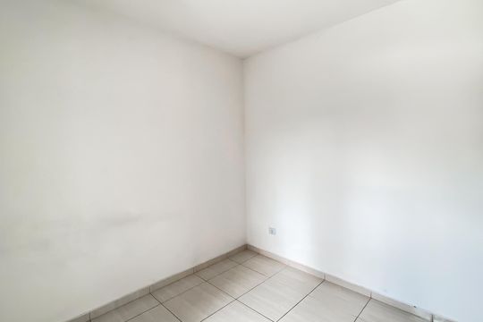Quarto de apartamento à venda com 1 quarto, 55m² em Vila Euthalia, São Paulo