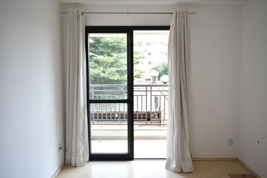 Sacada de apartamento à venda com 2 quartos, 60m² em Chácara Inglesa, São Paulo