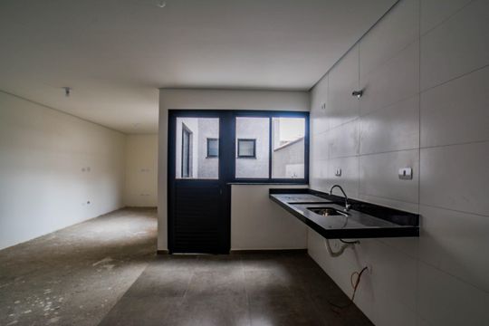 Cozinha de apartamento à venda com 2 quartos, 53m² em Vila Curuçá, Santo André