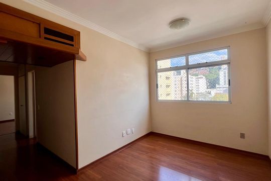 Sala de apartamento à venda com 2 quartos, 80m² em São Pedro, Belo Horizonte