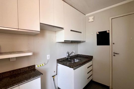 Cozinha de apartamento à venda com 2 quartos, 80m² em São Pedro, Belo Horizonte