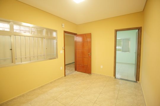 Casa à venda com 2 quartos, 150m² em Parque das Nações, Santo André