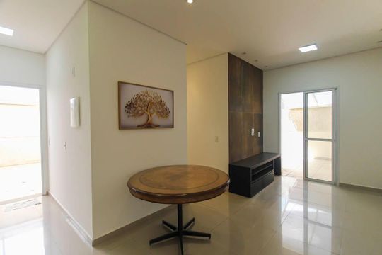 Apartamento à venda com 2 quartos, 93m² em Vila Tolstoi, São Paulo