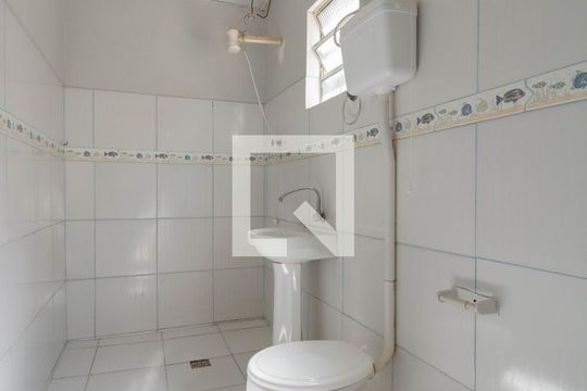 Banheiro de casa para alugar com 2 quartos, 48m² em Mathias Velho, Canoas