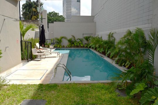 Piscina de kitnet/studio para alugar com 1 quarto, 24m² em Pinheiros, São Paulo
