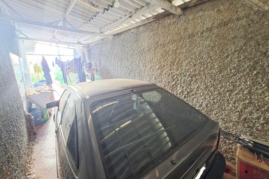 Garagem de casa à venda com 4 quartos, 200m² em Serra, Belo Horizonte