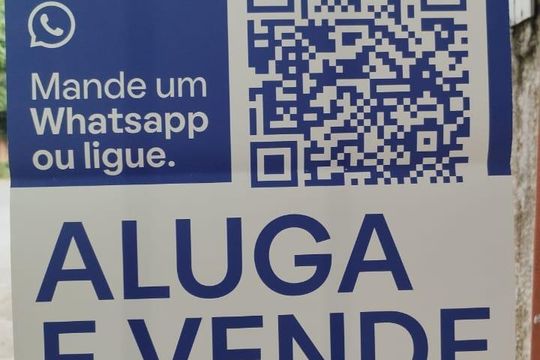 Placa Instalada de casa para alugar com 1 quarto, 50m² em Vila Cordeiro, São Paulo