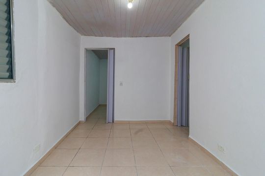 Quarto de casa para alugar com 1 quarto, 50m² em Vila Cordeiro, São Paulo