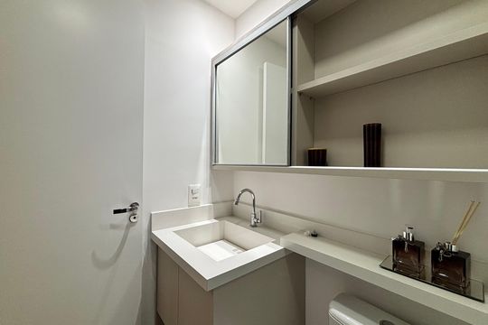 Banheiro de apartamento para alugar com 1 quarto, 25m² em Vila Olímpia, São Paulo