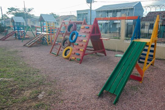 Área comum - Playground de casa de condomínio para alugar com 2 quartos, 50m² em Restinga, Porto Alegre