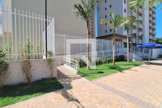 Fachada de apartamento à venda com 2 quartos, 35m² em Parque Industrial Tomas Edson, São Paulo