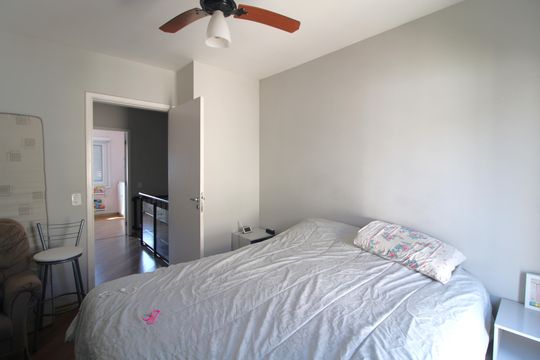 Quarto 2 de casa à venda com 3 quartos, 113m² em Vila Campo Grande, São Paulo