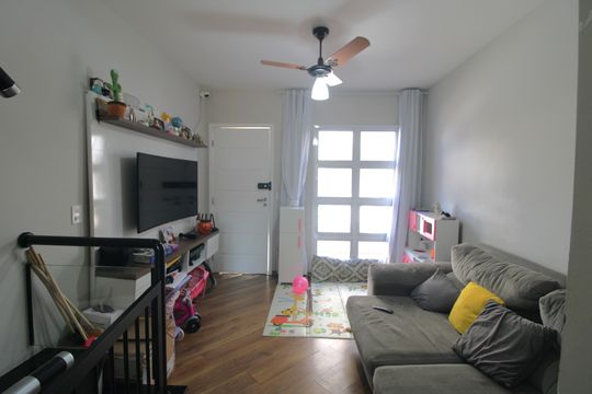 Sala 1 de casa à venda com 3 quartos, 113m² em Vila Campo Grande, São Paulo