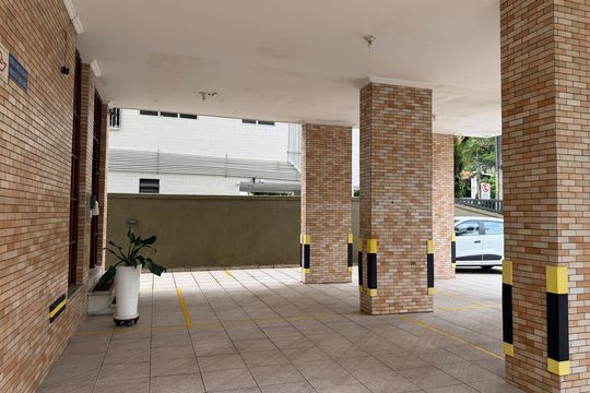 Garagem de apartamento para alugar com 2 quartos, 90m² em Aparecida, Santos