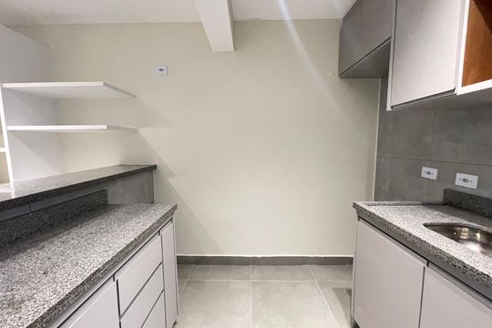 Cozinha de apartamento à venda com 1 quarto, 48m² em Rio Pequeno, São Paulo