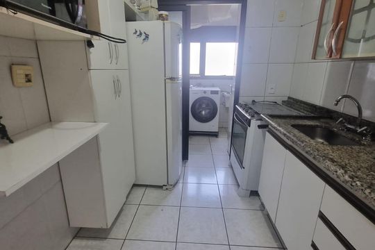 Cozinha de apartamento à venda com 3 quartos, 90m² em Jardim Londrina, São Paulo