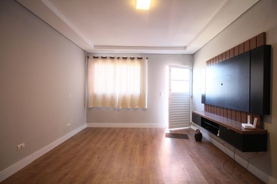 Sala de casa para alugar com 2 quartos, 80m² em Jardim Iracema, Taboão da Serra
