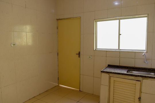 Cozinha de casa à venda com 1 quarto, 75m² em Jardim Roberto, Osasco