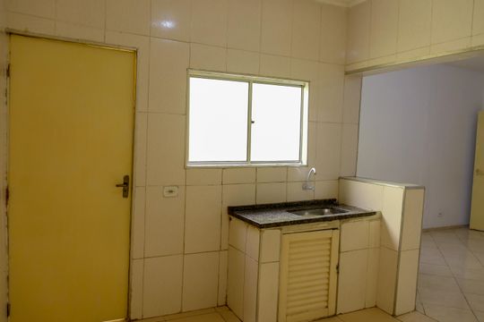 Cozinha de casa à venda com 1 quarto, 75m² em Jardim Roberto, Osasco