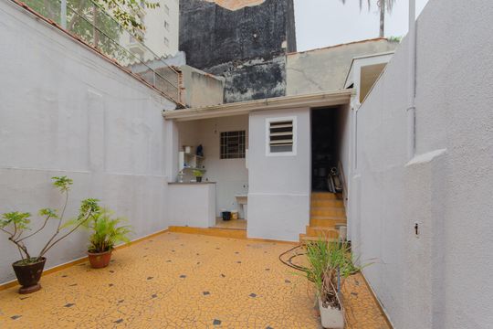 Quintal de casa à venda com 3 quartos, 175m² em Vila Mariana, São Paulo