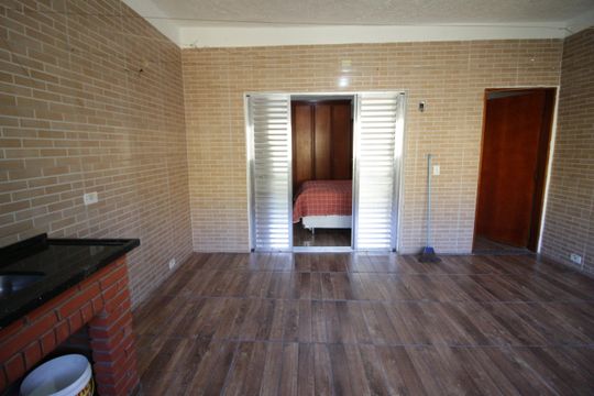 Churrasqueira de casa à venda com 2 quartos, 170m² em Umuarama, Osasco