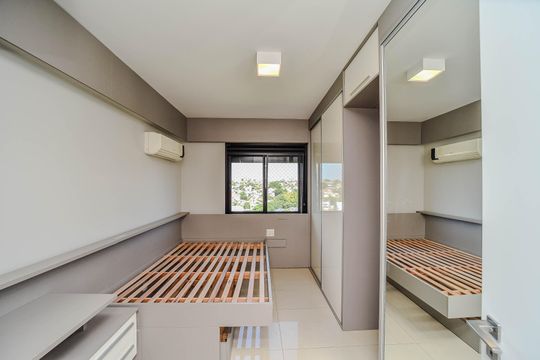 Suíte 2 de apartamento à venda com 2 quartos, 88m² em Vila Jardim, Porto Alegre